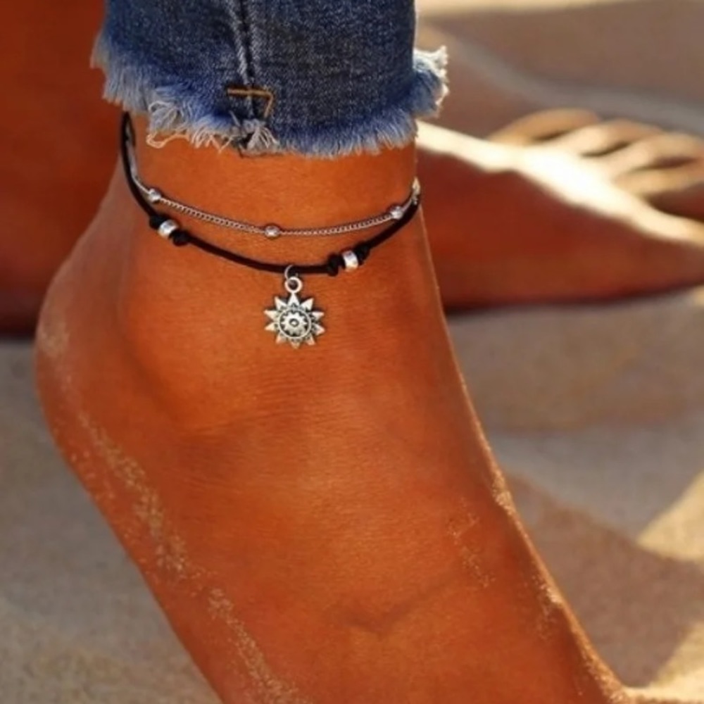 NWT Boho Sun/Sunflower Anklet